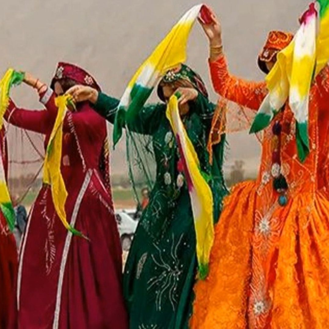 دستمال بازی