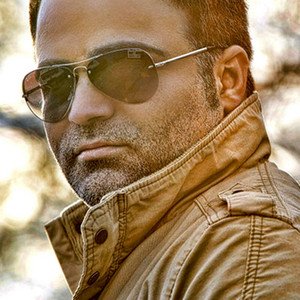 Ba Man Ghadam Bezan