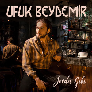 Ay Tenli Kadın